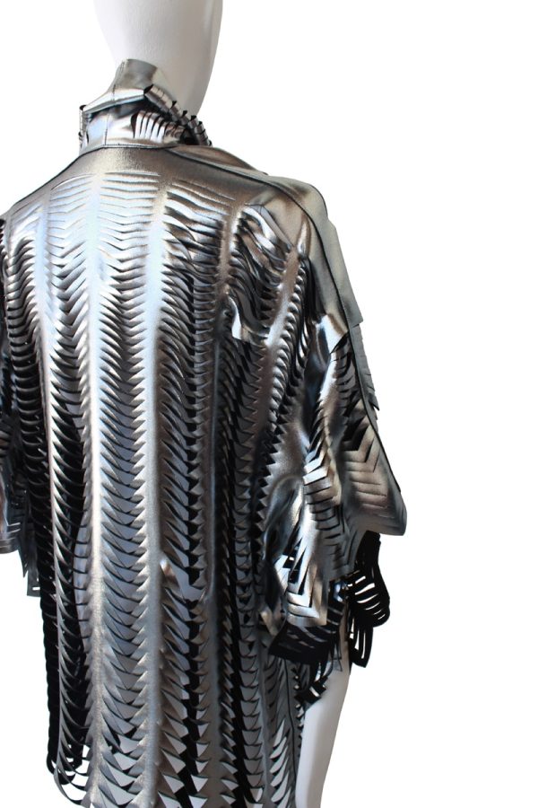 Silver Kimono - Image 3